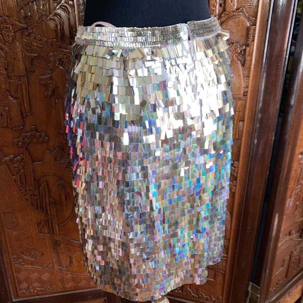 French Connection Gold Rectangle Sequin Slirt - image 8